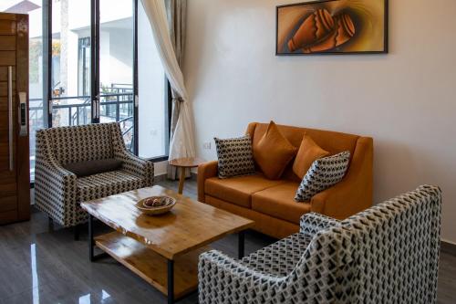 Гостиная зона в IKAZE APARTMENTS