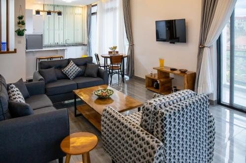 Гостиная зона в IKAZE APARTMENTS