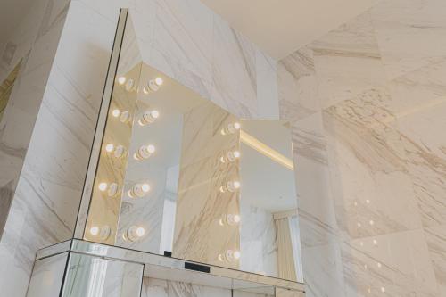 Koupelna v ubytování ACC Design Hotel