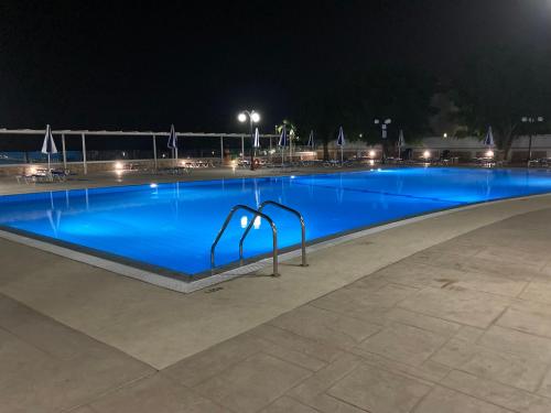 Bazén v ubytování TETYK Hotel nebo v jeho okolí