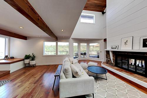 Relaxed Luxury Estate – Photos 4