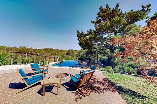 Relaxed Luxury Estate – Photos 2