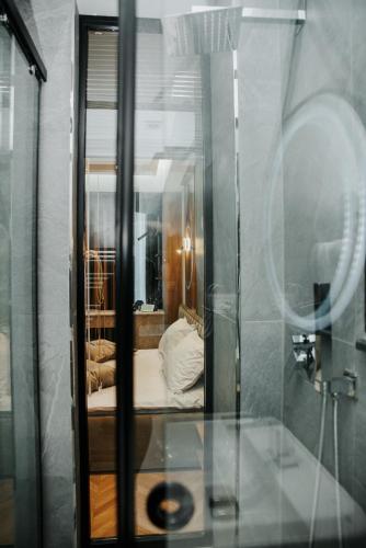 Bilik mandi di Centropolis Apartments