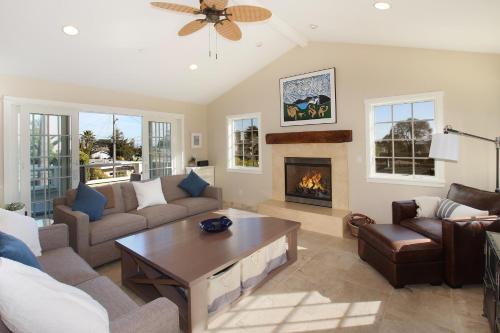 Pleasure Point Retreat – Photos 2