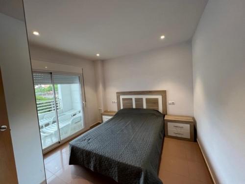 Posteľ alebo postele v izbe v ubytovaní COSTA DAURADA APARTAMENTS - Royal 108 Luxe