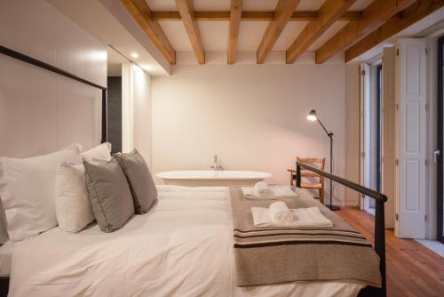 Loungy Porto
