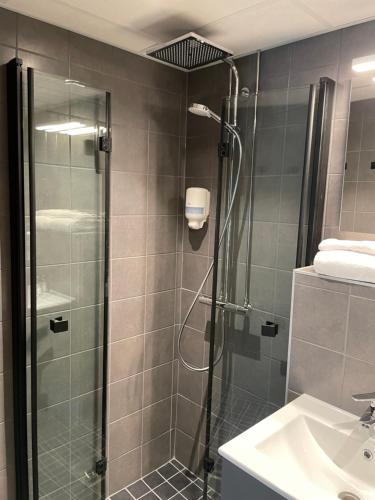 Bilik mandi di Mosjøen Hotel