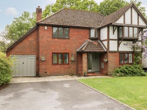 34 Loders Close – Photos 2