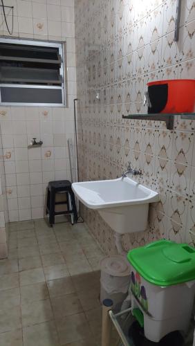 Un baño de Apto 2 Dormitórios Sarandi
