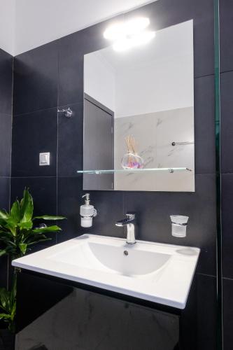 Oreon Suites - 'Areti'