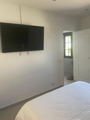 Televisyen dan/atau pusat hiburan di Quinta Verde Albufeira
