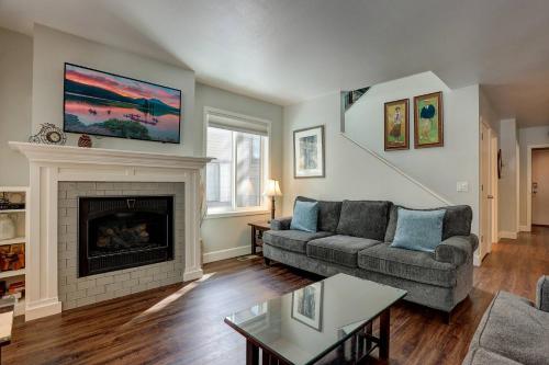 21 Eaglewood – Photos 3