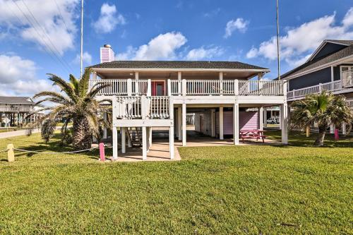 Φωτογραφία από το άλμπουμ του Walk to Ocean Coastal Home in Crystal Beach! σε Crystal Beach