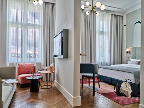 Posteľ alebo postele v izbe v ubytovaní Hotel Altus Palace - Destigo Hotels