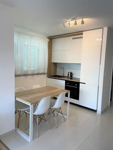 Gallery image of Apartmani Bella Luce in Pašman