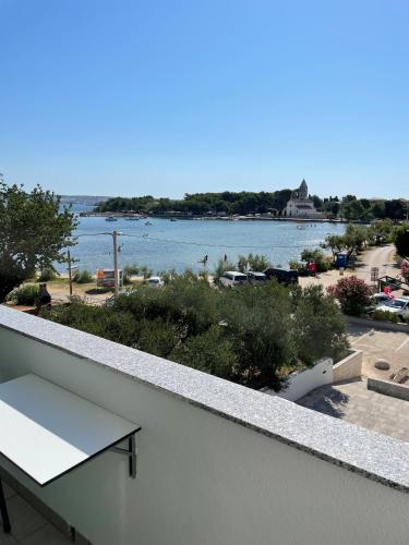 Gallery image of Apartmani Bella Luce in Pašman