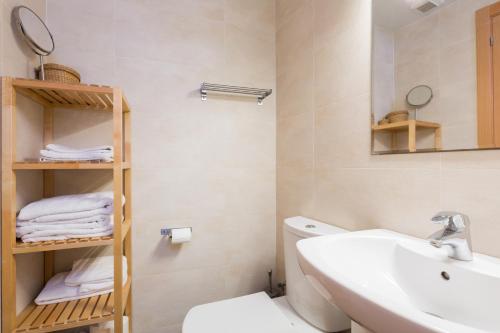 Koupelna v ubytování Apartamentos Cornellalux