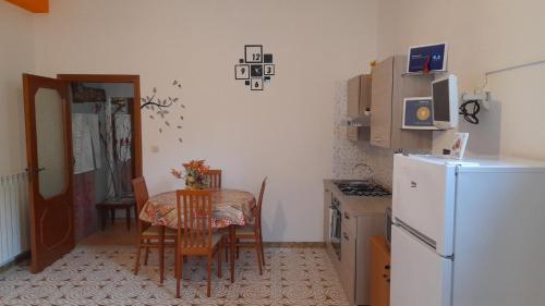 Η κουζίνα ή μικρή κουζίνα στο Casa Vacanza DaRó