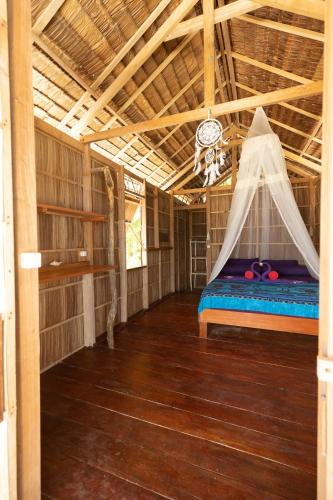 Gallery image of TABARI DIVE LODGE in Pulau Mansuar