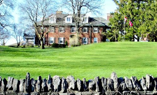 Clonmel Castle Luxury Accommodations