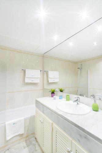 Marbella "Golden Beach Marbella Suite" by Acomodation