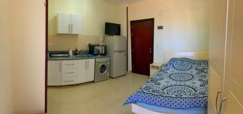 Прекрасная студия в комплексе с бассейном рядом с бесплатным пляжем