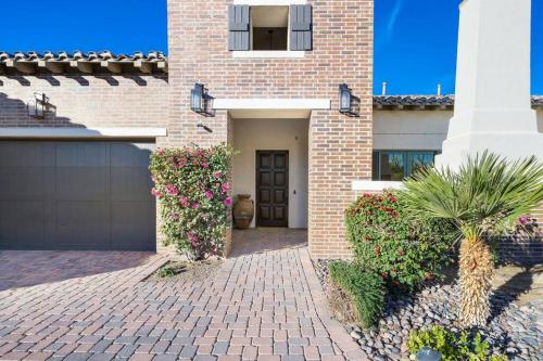 Desert Gated Estate – Photos 3