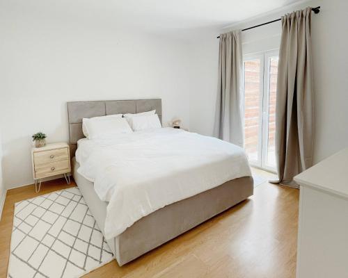 Sunny Mediterranean Home near the Sea