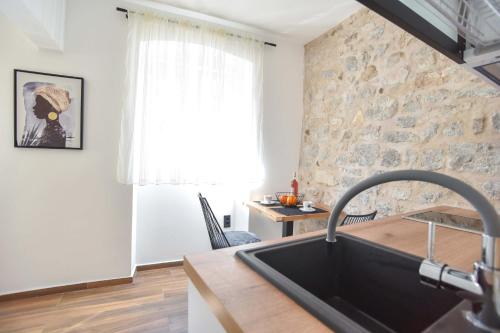 Gallery image of Sambra old town apartment in Budva