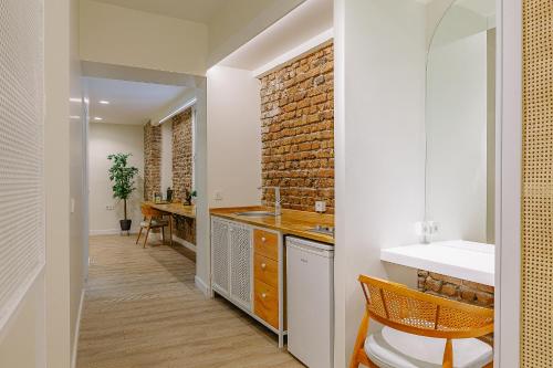 Η κουζίνα ή μικρή κουζίνα στο The Wilson Galata Hotel