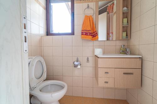 Un baño de Βίλλα Γαλήνεμα Νο1
