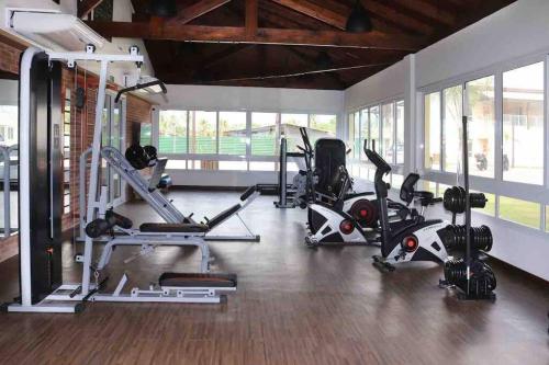 Das Fitnesscenter und/oder die Fitnesseinrichtungen in der Unterkunft Baixio - Praia e pé na areia! Ponta de Inhambupe