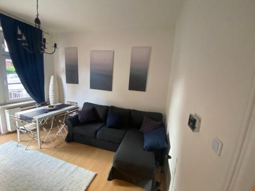 Χώρος καθιστικού στο Ruhige gemütliche Wohnung Altbau in zentraler Lage Wiesbaden