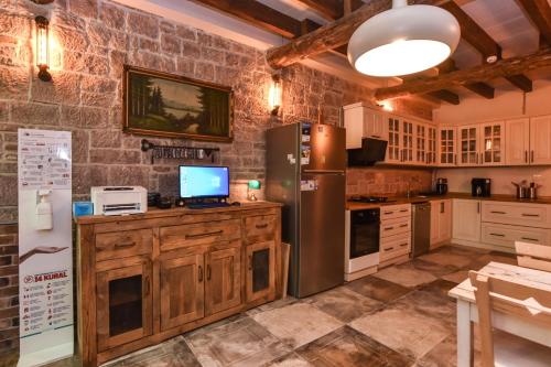 Kuchyň nebo kuchyňský kout v ubytování Lunaria Guest House