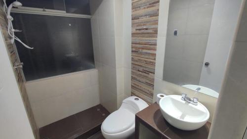 Un baño de II - Zaguan Aparta Hotel Cusco