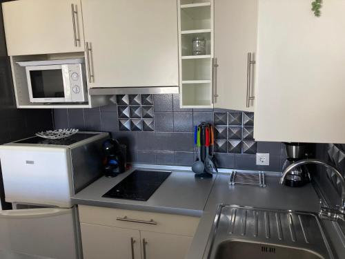 TRÈS BEL APPARTEMENT ENTIÈREMENT RÉNOVÉ