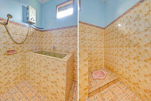 Ванная комната в OYO Homes 91095 Desa Wisata Conto