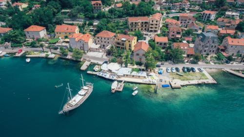 Gallery image of Waterfront Apartments in Kotor