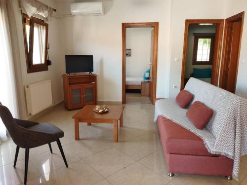Gallery image of Apartments Irene in Sykia in Sikia