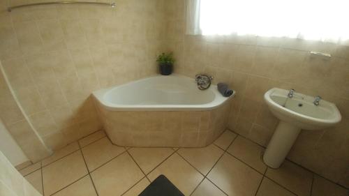 Bagno di Four Seasons Self-Catering Guest House