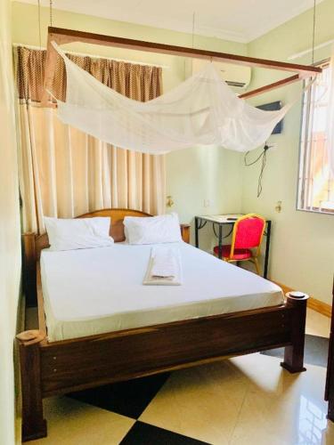 CORMFORT INN HOTEL – Photos 2