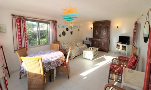 Giens RDJ T3 indépendant Terrasse vue Mer BY HC