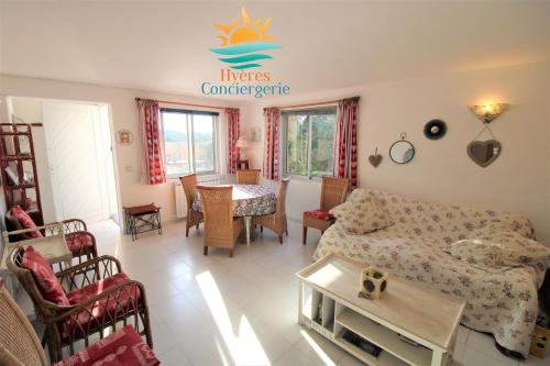 Giens RDJ T3 indépendant Terrasse vue Mer BY HC