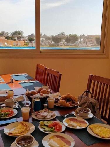 Mad på resortet eller i nærheden