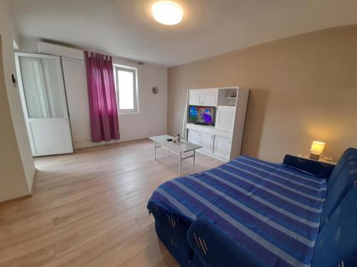 Apartment in a residential building in the center of Pag