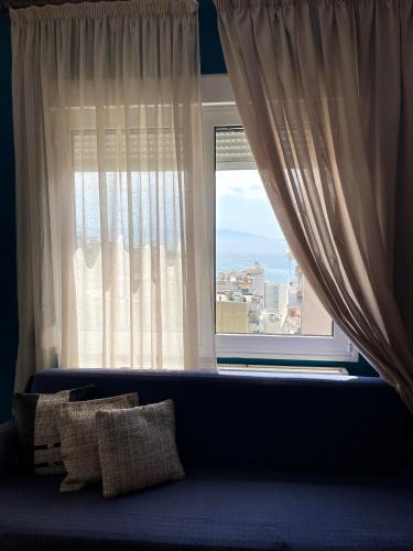 Marina's spacious family apartment Kavala