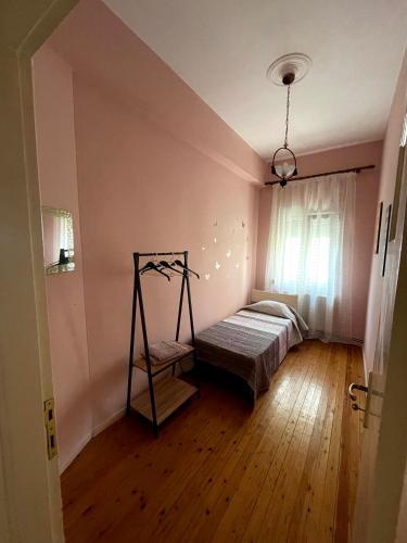 Marina's spacious family apartment Kavala