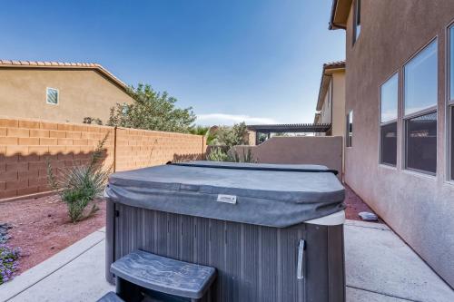 Gallery image of Desert Escape Paradise Village 93 in Santa Clara