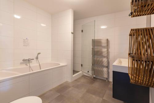 Kúpeľňa v ubytovaní Appartement in Zeeland - Kabbelaarsbank 506 - Port Marina Zélande - Ouddorp - not for companies