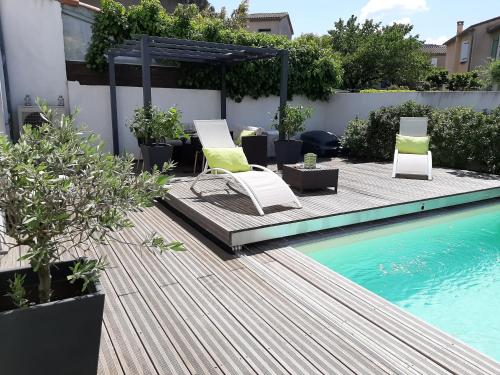 Chambre double dans maison chaleureuse et familiale